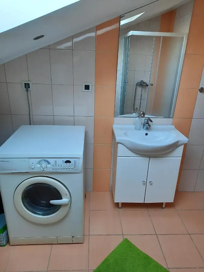 Apartman Martina Palit Apartment